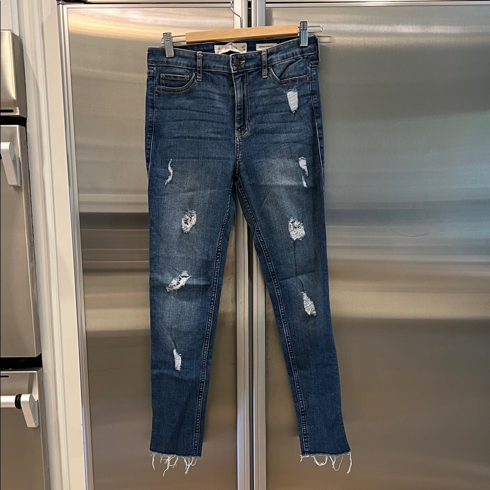 HOLLISTER Distressed Dark Blue Women’s Skinny Jeans 5 Short 27 waist 28 length